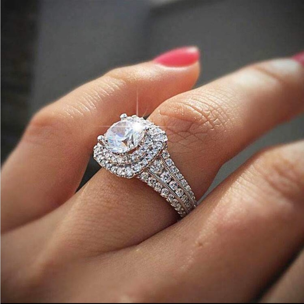Triple Band Design Diamond Wedding Ring Travel Costume Size 7